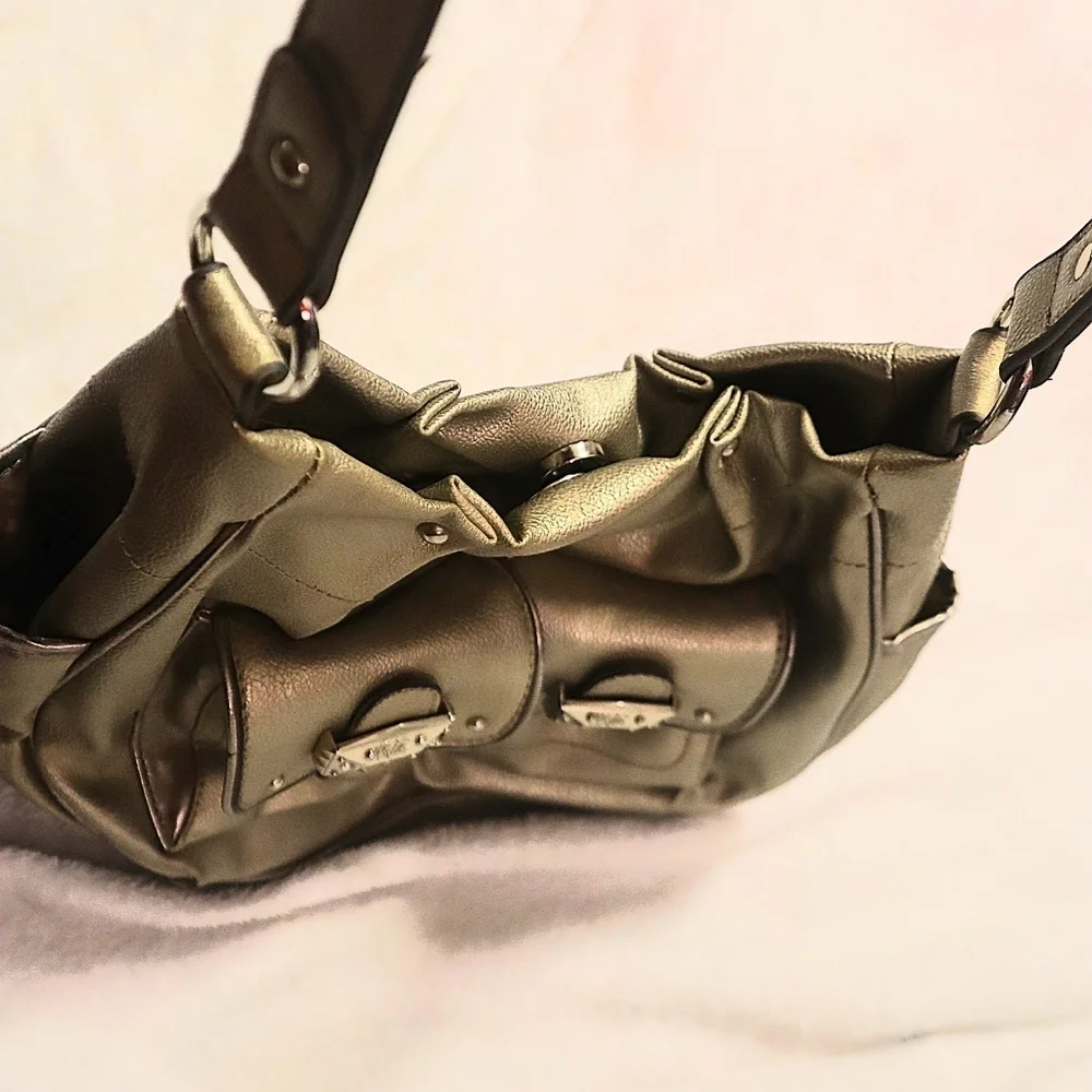 Y2K SATCHEL BAG Kathy New Zealand Light Gold Metallic Handbag 90s Pockets Winter - Picture 8 of 13